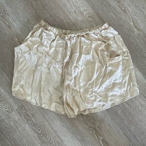 Hannayujin Silk Shorts